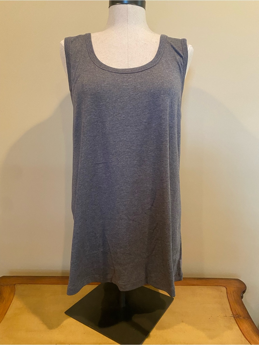 Eddie Bauer Women’s Sleeveless Favorite Scoop M Heather Gray Tank NWT Size 3XL
